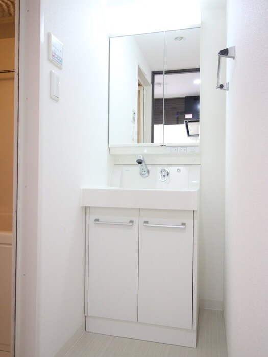 物件内観写真9　(洗面)