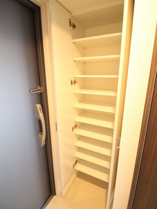 物件内観写真17　(靴箱)