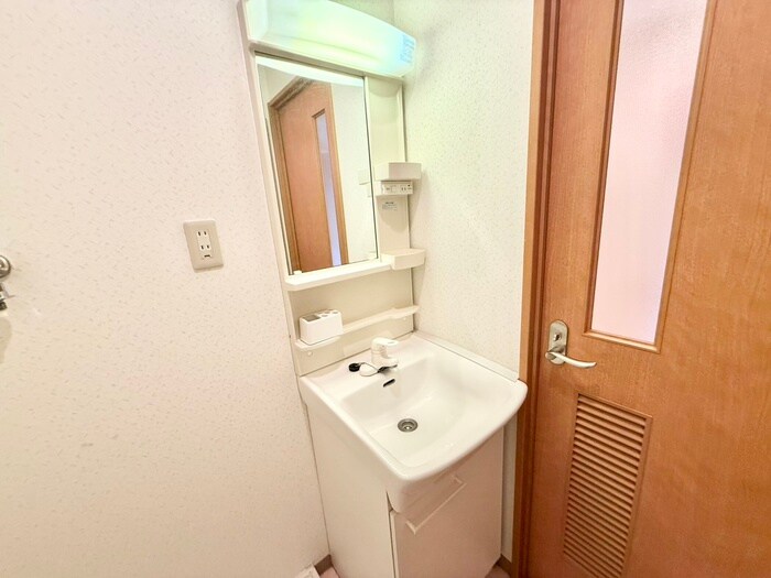 物件内観写真9　(洗面)