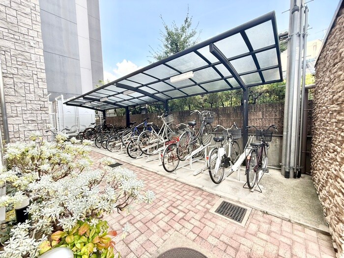 物件外観写真6　(駐輪場)