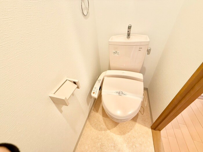 物件内観写真11　(トイレ)