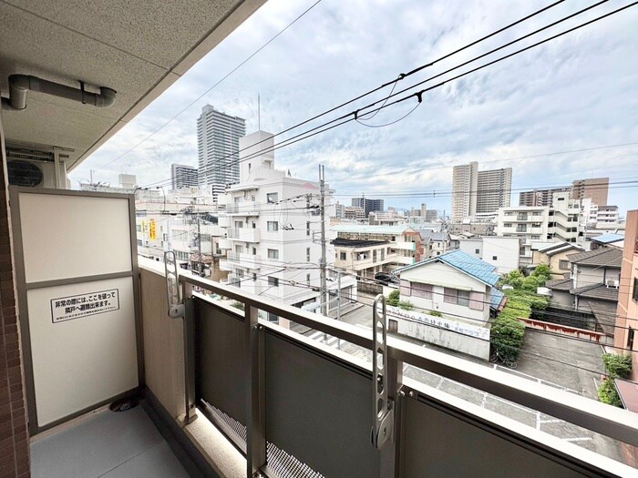 物件内観写真16　(室内からの展望)