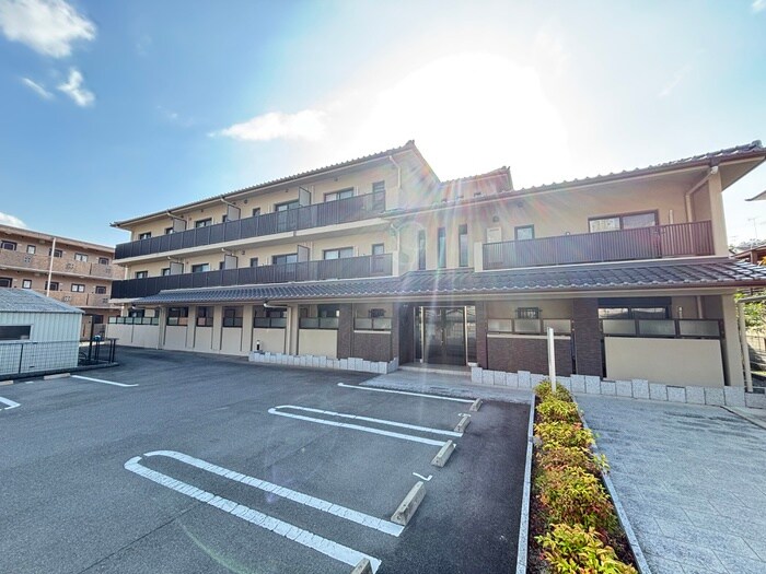 物件外観写真4　(外観写真)