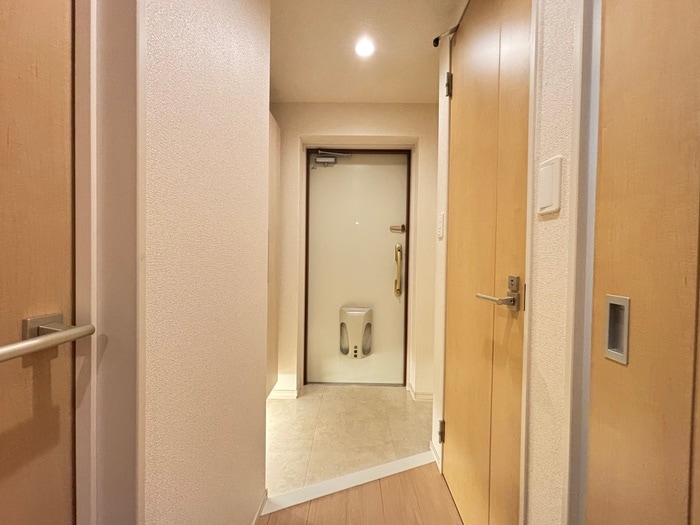 物件内観写真14　(玄関)