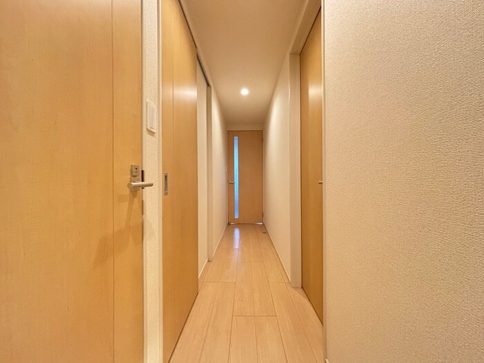 物件内観写真19　(廊下)