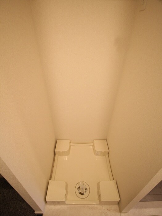 物件内観写真17　(洗濯機置場)