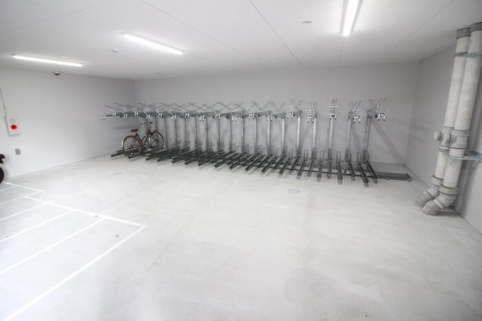 物件外観写真4　(駐輪場)