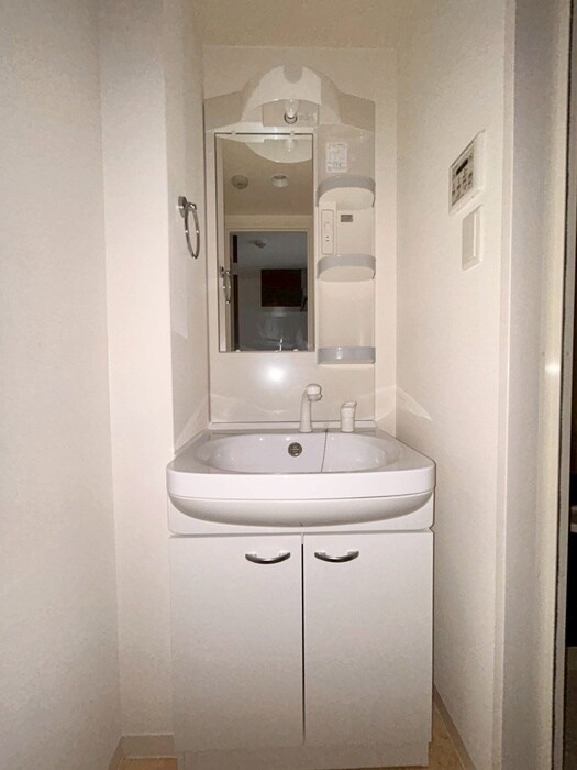 物件内観写真11　(洗面)