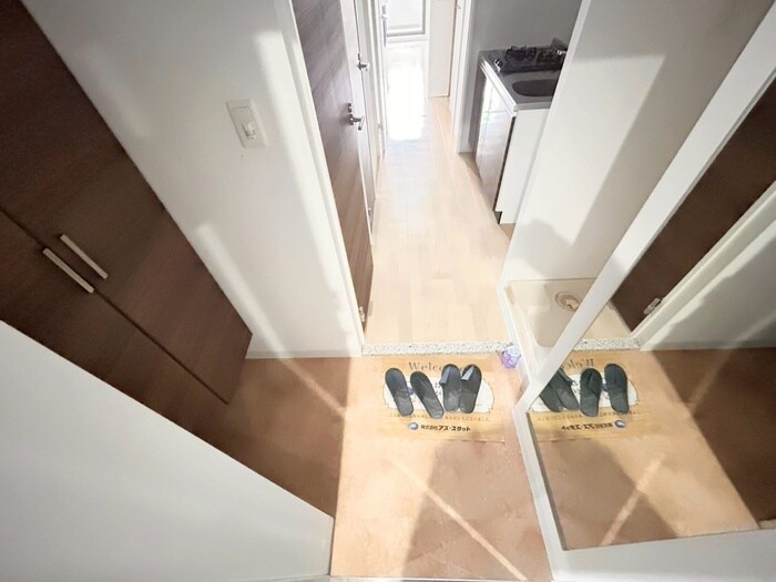 物件内観写真14　(玄関)