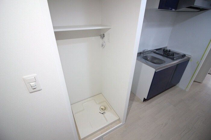 物件内観写真17　(洗濯機置場)