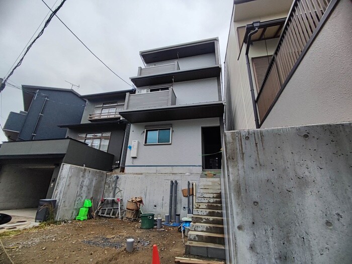 物件外観写真2　(外観写真)