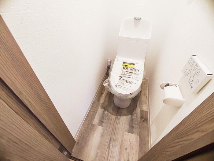 物件内観写真11　(トイレ)