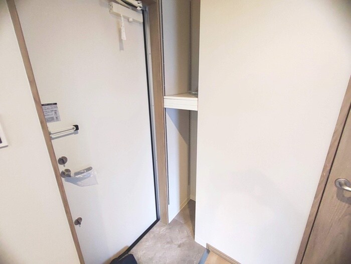 物件内観写真15　(靴箱)