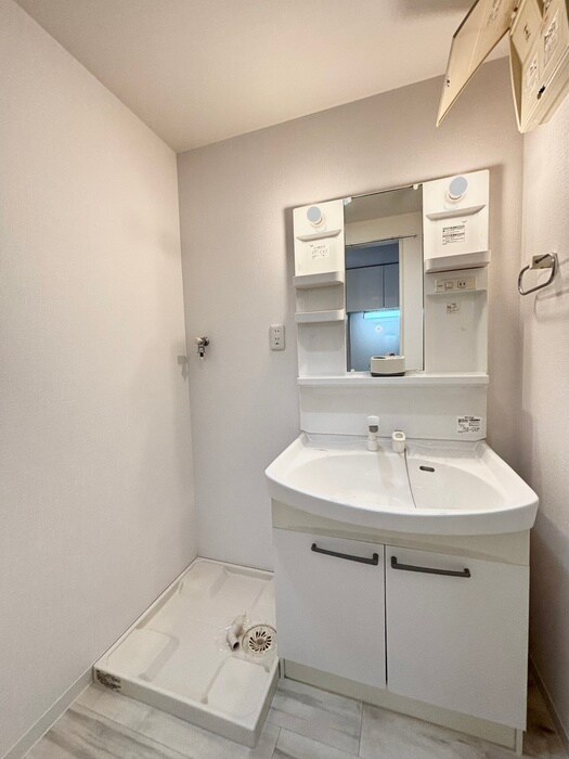 物件内観写真11　(洗面)