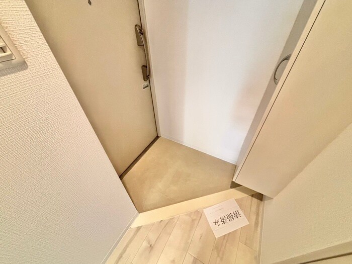 物件内観写真19　(玄関)