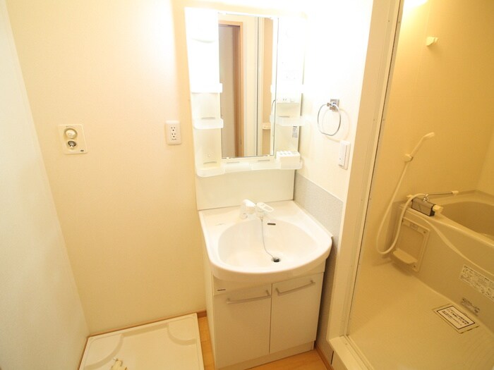 物件内観写真11　(洗面)