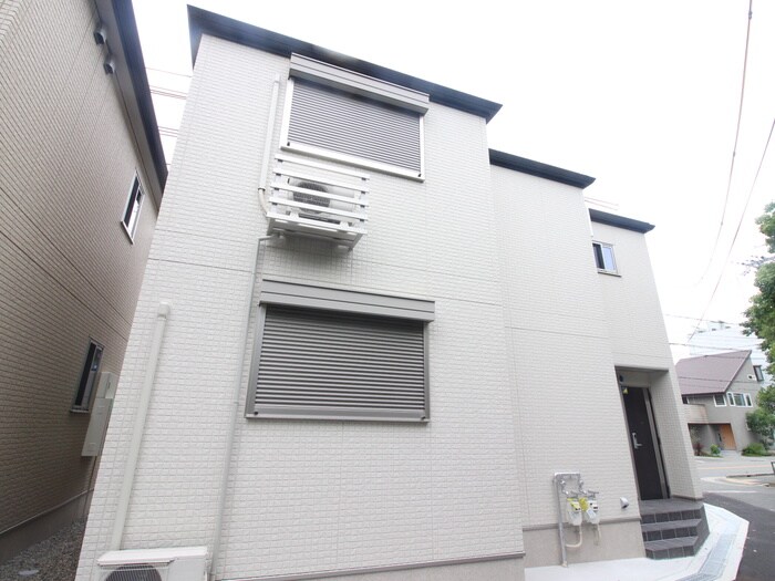 物件外観写真2　(外観写真)