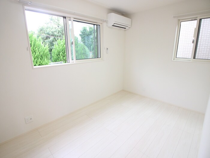 物件内観写真10　(居室)