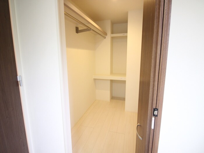 物件内観写真11　(収納)