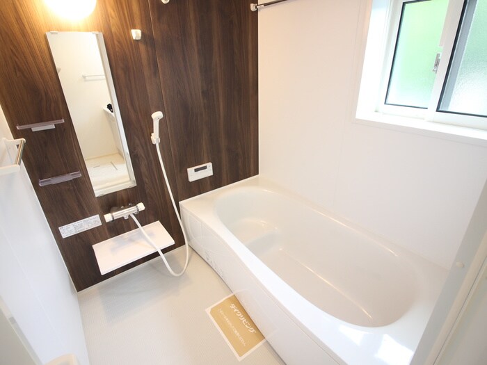 物件内観写真12　(バス／シャワールーム等)