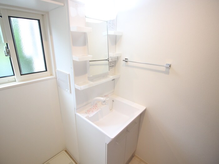 物件内観写真13　(洗面)