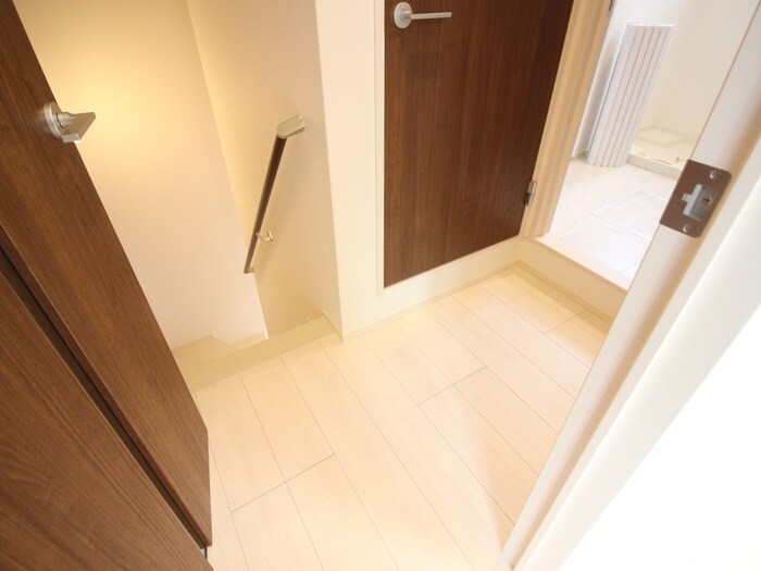 物件内観写真18　(廊下)