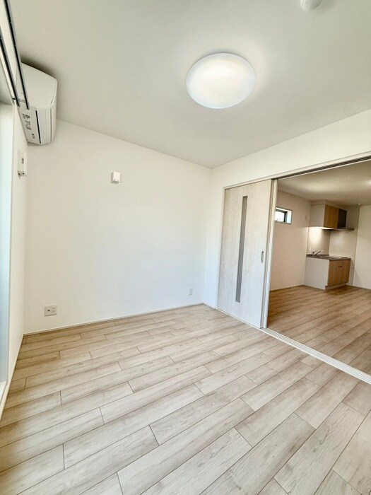 物件内観写真10　(居室)