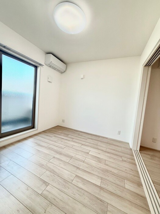 物件内観写真10　(居室)