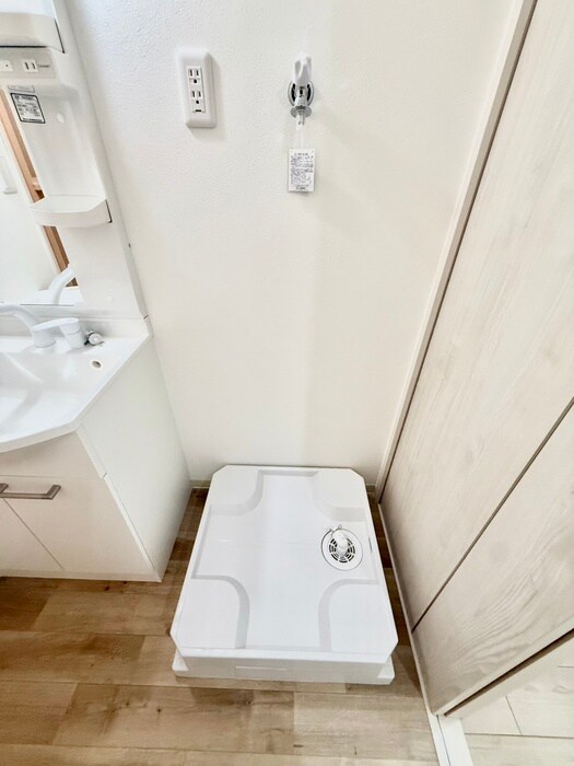 物件内観写真15　(洗濯機置場)