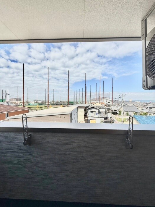 物件内観写真18　(室内からの展望)