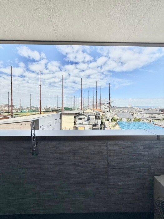 物件内観写真18　(室内からの展望)