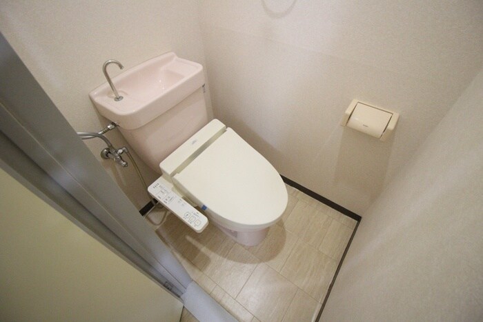 物件内観写真11　(トイレ)