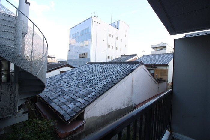 物件内観写真14　(室内からの展望)