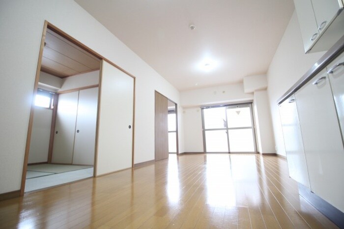 物件内観写真9　(居室)