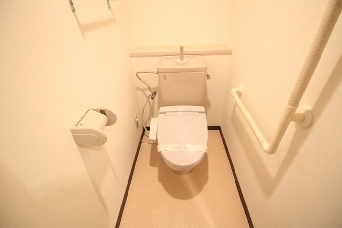 物件内観写真15　(トイレ)