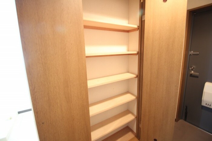 物件内観写真21　(靴箱)