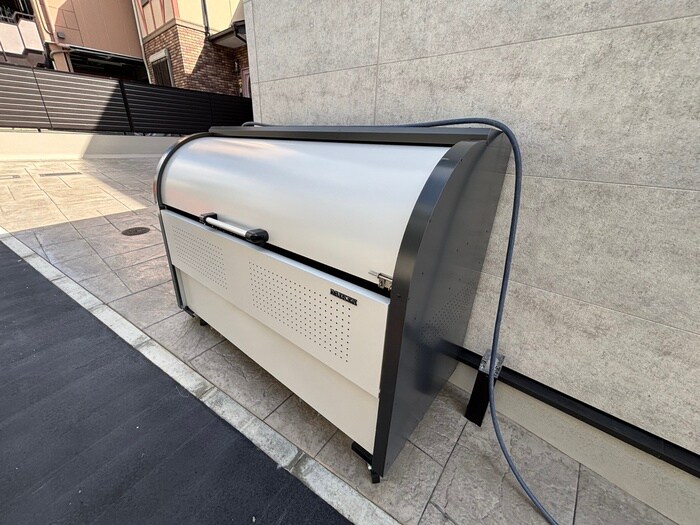 物件外観写真4　(建物設備)