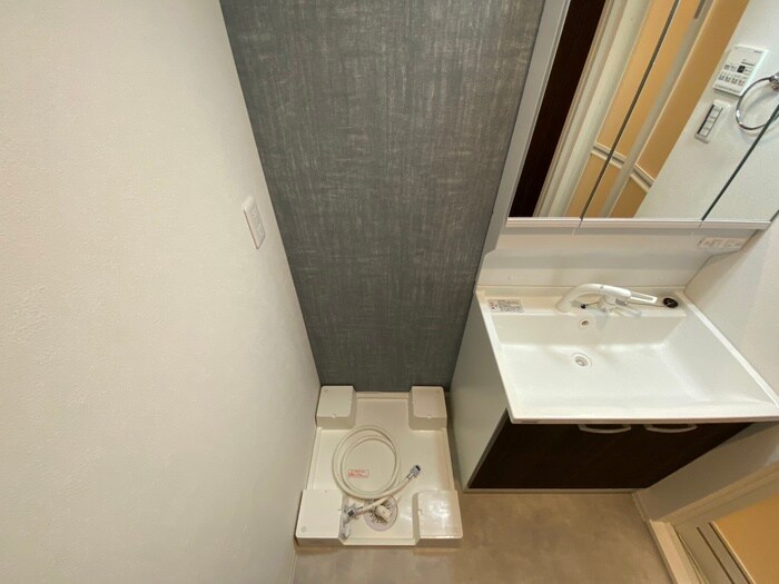 物件内観写真17　(洗濯機置場)