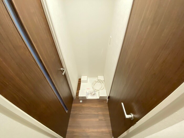 物件内観写真17　(洗濯機置場)