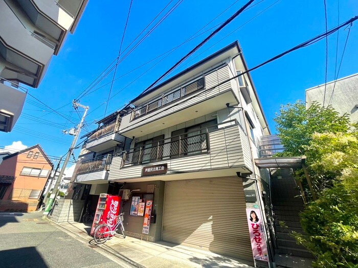 物件外観写真1　(外観写真)