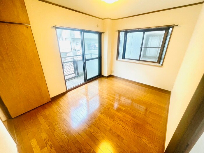 物件内観写真9　(居室)