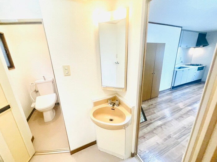 物件内観写真18　(洗面)