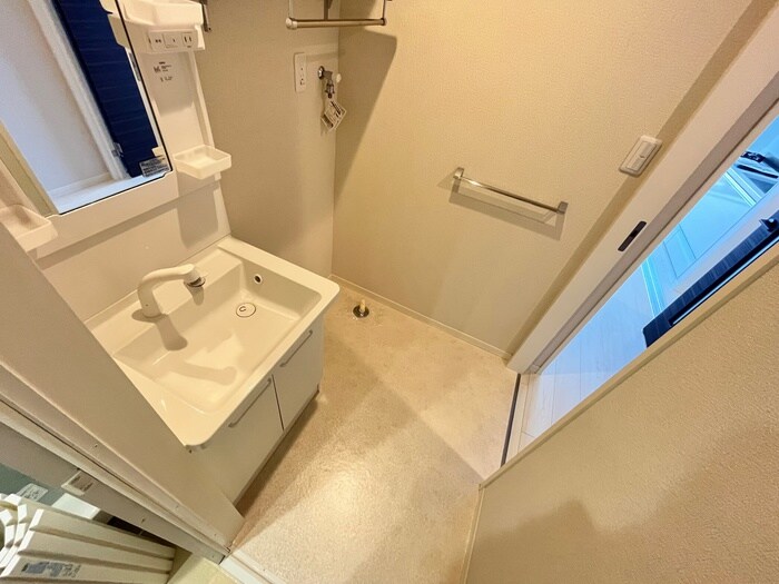 物件内観写真15　(洗面)