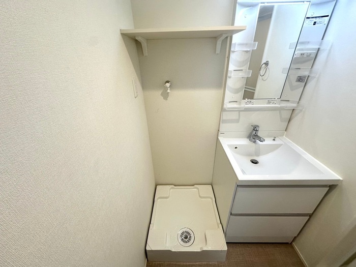 物件内観写真15　(洗濯機置場)