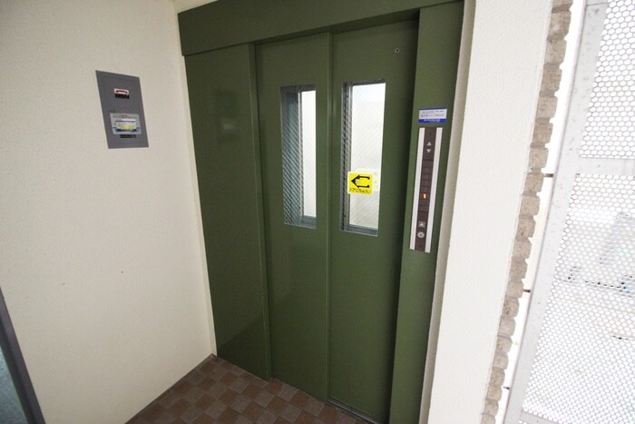 物件外観写真6　(建物設備)