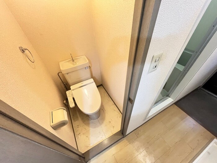 物件内観写真12　(トイレ)