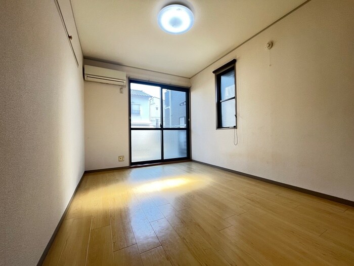 物件内観写真15　(居室)