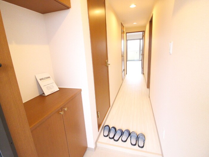 物件内観写真15　(廊下)