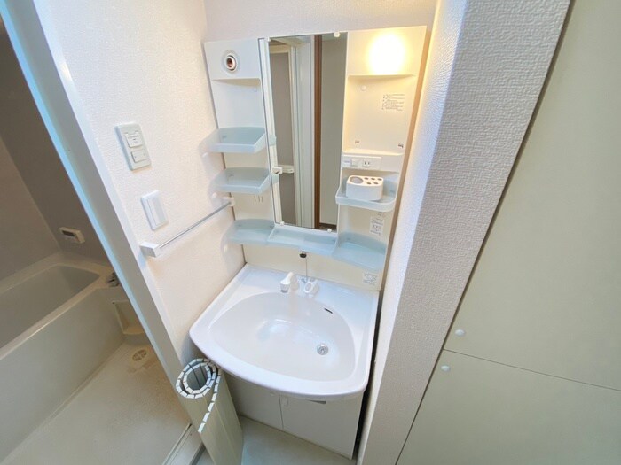 物件内観写真15　(洗面)