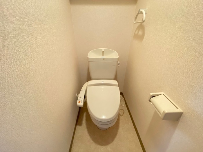 物件内観写真16　(トイレ)